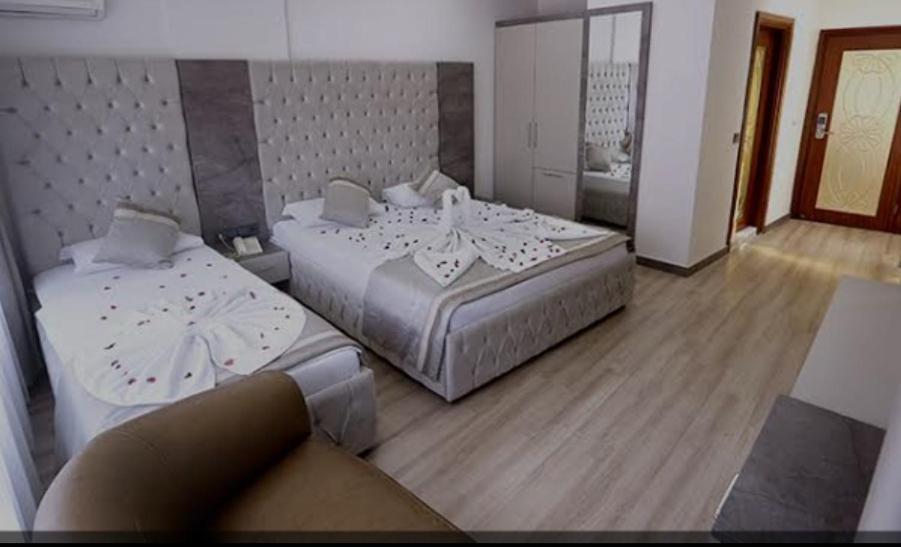 Karaca Istanboel